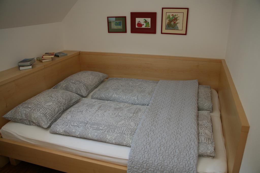 Apartments Cvetje V Jeseni Škofja Loka Habitación foto