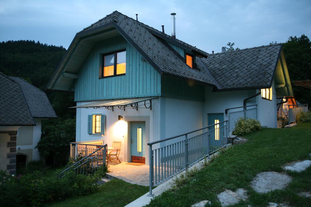 Apartments Cvetje V Jeseni Škofja Loka Exterior foto