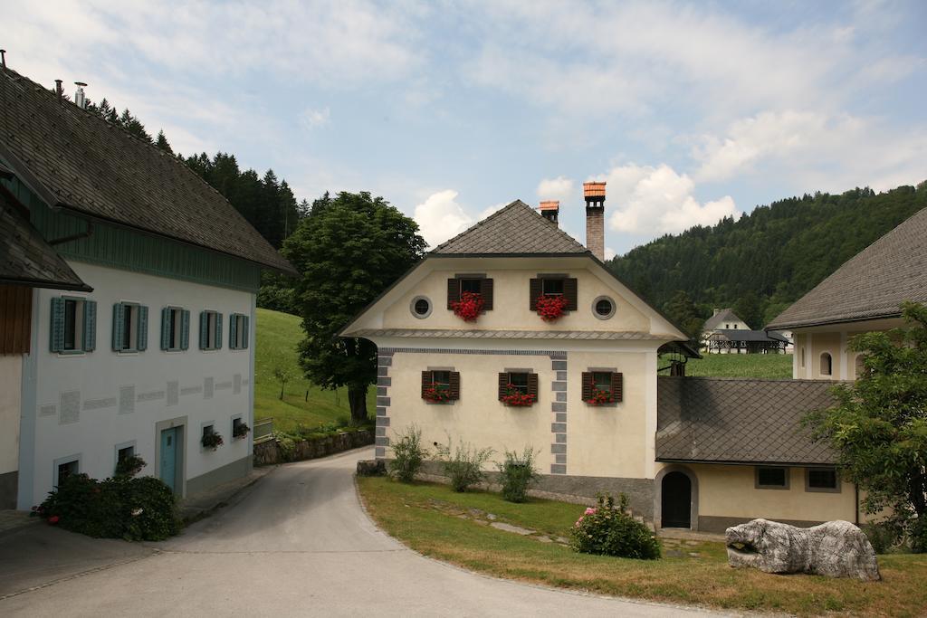 Apartments Cvetje V Jeseni Škofja Loka Exterior foto